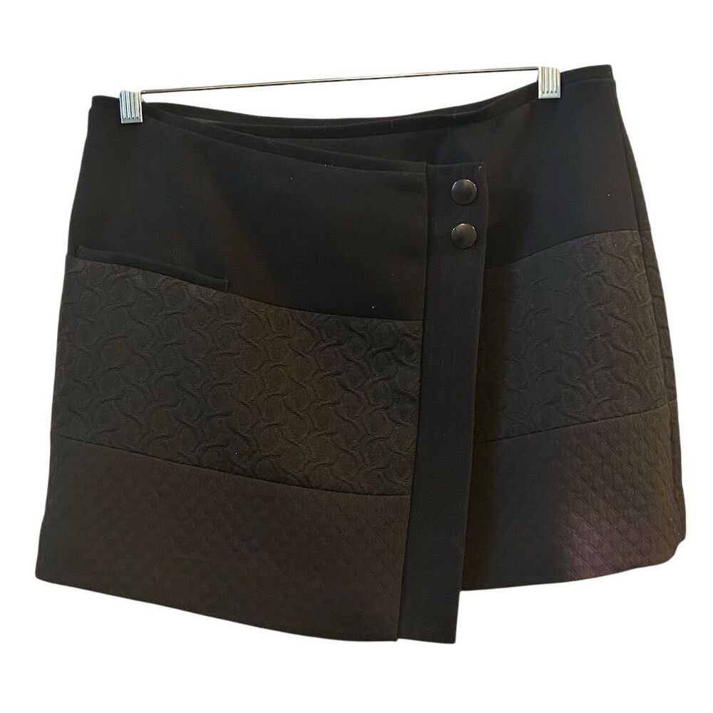 CAbi Women's Black Wrap Skirt Size M Short Quilted Asymmetric Casual